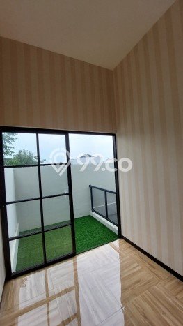 Rumah Modern Minimalis 3 Kamar Siap Huni di Rungkut Rumah Modern Minimalis 3 Kamar Siap Huni di Rungkut