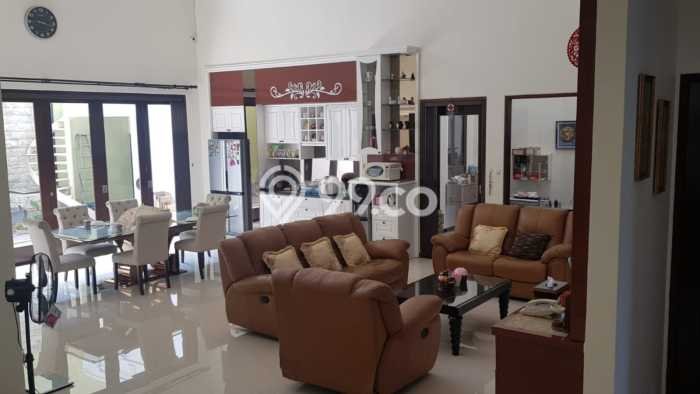 Rumah Mewah Dijual LT 375m2 di Sukolilo, Surabaya Rumah Mewah Dijual LT 375m2 di Sukolilo, Surabaya