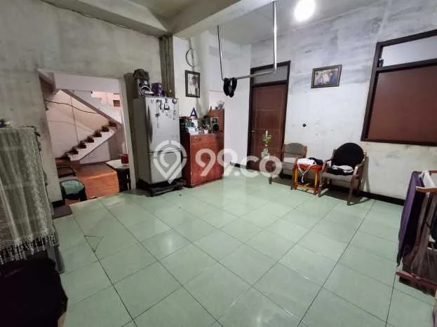 Hot Offer Hunian Mewah Ideal dan Luas di Wonocolo, Surabaya Hot Offer Hunian Mewah Ideal dan Luas di Wonocolo, Surabaya
