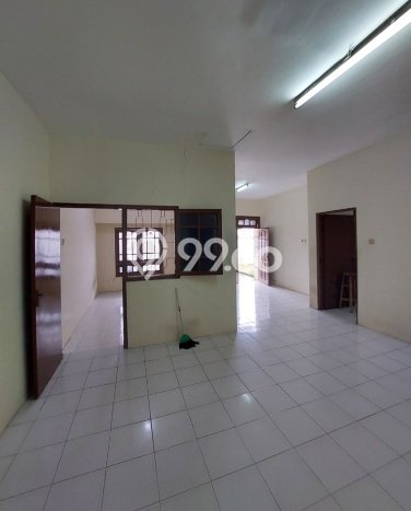 Disewakan Rumah Murah di Mulyosari Surabaya Punya 4 Kamar Tidur Disewakan Rumah Murah di Mulyosari Surabaya Punya 4 Kamar Tidur