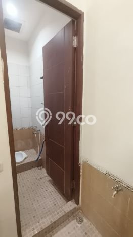 Jarang Ada! Rumah Sewa 2 Kamar Bagus Siap Huni Pakuwon City Jarang Ada! Rumah Sewa 2 Kamar Bagus Siap Huni Pakuwon City