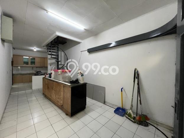 Rumah Elit LB 285m2 Siap Pakai Desain Elegan di Soekarno Hatta, Bandung Rumah Elit LB 285m2 Siap Pakai Desain Elegan di Soekarno Hatta, Bandung