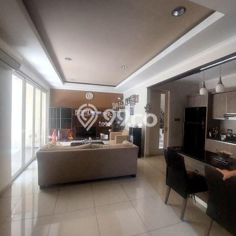 Dijual Rumah Luas Megah Dengan View Eksklusif di Gading Serpong, Tangerang Dijual Rumah Luas Megah Dengan View Eksklusif di Gading Serpong, Tangerang