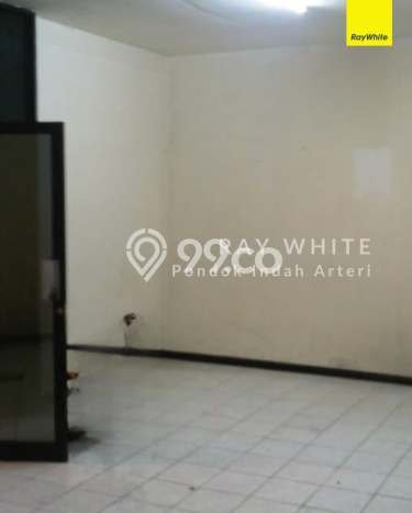 Unit Komersial Dijual di Jakarta Selatan LT 251m2 & LB 200m2 Unit Komersial Dijual di Jakarta Selatan LT 251m2 & LB 200m2