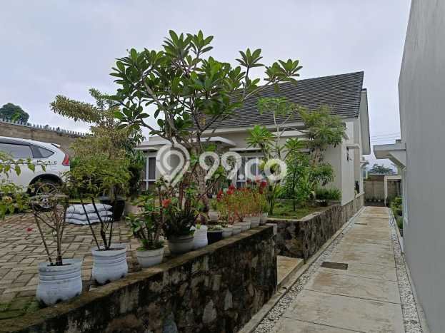 Ready to Use! Luxury House LT 1071m2 Desain Elegan di Kota Sukabumi Ready to Use! Luxury House LT 1071m2 Desain Elegan di Kota Sukabumi