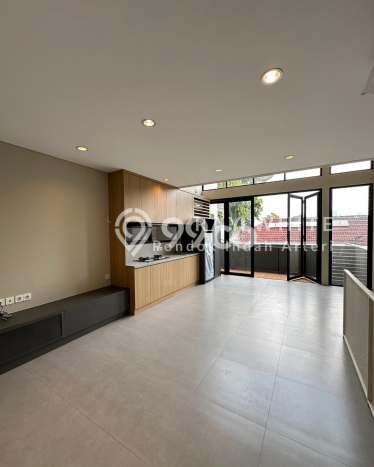 For Sale! Luxury House LT 107m2 Desain Modern di Kemang For Sale! Luxury House LT 107m2 Desain Modern di Kemang