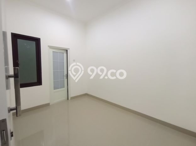 Rumah Luas Asri 2 KT Siap Pakai di Pisangan Lama Jakarta Timur Rumah Luas Asri 2 KT Siap Pakai di Pisangan Lama Jakarta Timur