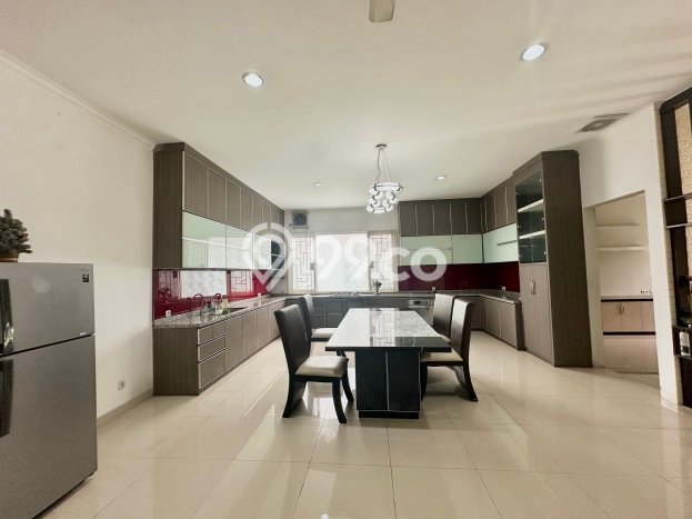 Rumah Elit LB 310m2 Siap Huni Desain Elegan di BSD Foresta, Tangerang Rumah Elit LB 310m2 Siap Huni Desain Elegan di BSD Foresta, Tangerang