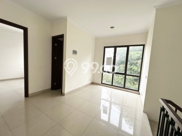 Rumah Mewah LB 153m2 Siap Huni Desain Elegan di BSD City, Tangerang Rumah Mewah LB 153m2 Siap Huni Desain Elegan di BSD City, Tangerang