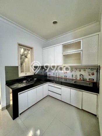 Disewakan! Rumah 4 Kamar Tidur &
2 Kamar Mandi di Gading Serpong Pondok Hijau Golf, Tangerang Disewakan! Rumah 4 Kamar Tidur &
2 Kamar Mandi di Gading Serpong Pondok Hijau Golf, Tangerang