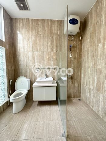 Rumah Elit Modern Siap Huni di BSD City Tangerang Rumah Elit Modern Siap Huni di BSD City Tangerang