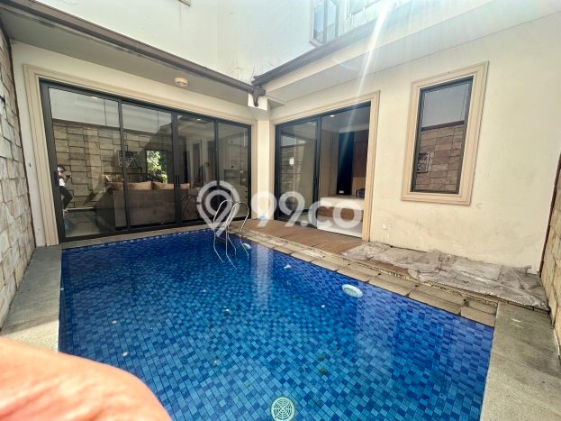 Hunian Elit LB 250m2 Siap Huni Desain Elegan di BSD De Park, Tangerang Hunian Elit LB 250m2 Siap Huni Desain Elegan di BSD De Park, Tangerang