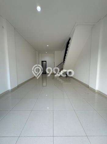Ruko Kawasan , Luas 154m2m², Lokasi Strategis Ruko Kawasan , Luas 154m2m², Lokasi Strategis