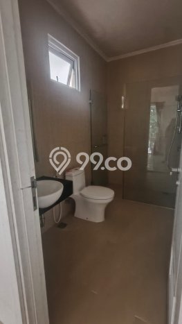 Disewakan Rumah Murah di BSD Green Wich Tangerang Punya 3 Kamar Tidur Disewakan Rumah Murah di BSD Green Wich Tangerang Punya 3 Kamar Tidur