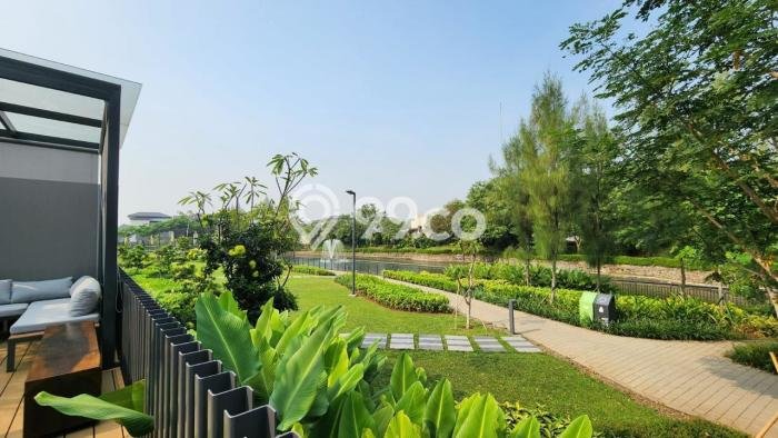 Rumah Elit Modern Tanpa Renovasi di BSD City Tangerang Rumah Elit Modern Tanpa Renovasi di BSD City Tangerang
