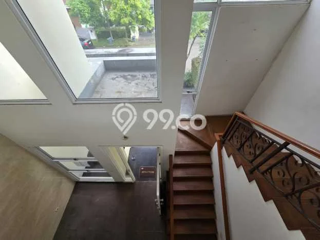 Disewakan! Rumah 3 Kamar Tidur &
3 Kamar Mandi di BSD Green Wich, Tangerang Disewakan! Rumah 3 Kamar Tidur &
3 Kamar Mandi di BSD Green Wich, Tangerang