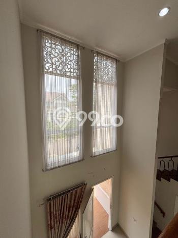 Hunian Strategis 4 KT LB 288m2 Kondisi Bagus di BSD Hunian Strategis 4 KT LB 288m2 Kondisi Bagus di BSD