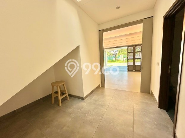 Rumah Elit LB 350m2 Siap Huni Desain Elegan di BSD, Tangerang Rumah Elit LB 350m2 Siap Huni Desain Elegan di BSD, Tangerang