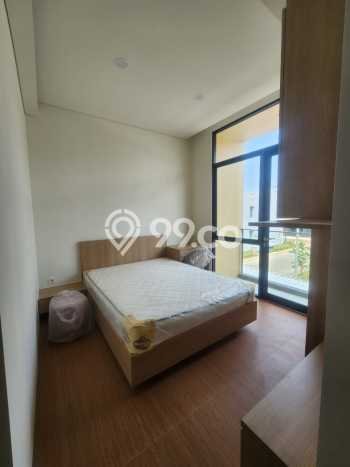 Rumah Modern 3 KT di BSD City Tangerang Full Furnished Rumah Modern 3 KT di BSD City Tangerang Full Furnished