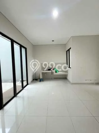 Rumah Elit Modern Siap Huni di BSD City Tangerang Rumah Elit Modern Siap Huni di BSD City Tangerang