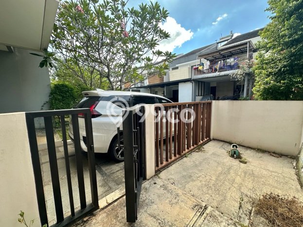 For Sale! Premium House LT 128m2 Desain Elegan di BSD Eminent For Sale! Premium House LT 128m2 Desain Elegan di BSD Eminent