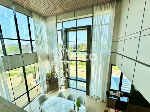 Rumah Elit Modern Tanpa Renovasi di BSD City Tangerang Rumah Elit Modern Tanpa Renovasi di BSD City Tangerang