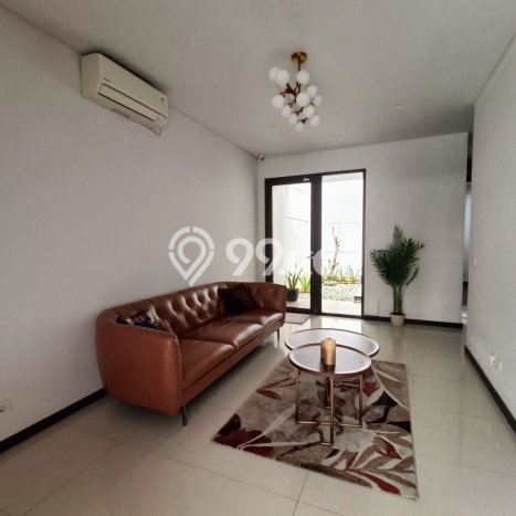 Rumah Elit Modern Tanpa Renovasi di BSD City Tangerang Rumah Elit Modern Tanpa Renovasi di BSD City Tangerang