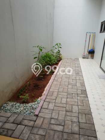 Jual Rumah Luas Elegan Dengan View Eksklusif di BSD City, Tangerang Jual Rumah Luas Elegan Dengan View Eksklusif di BSD City, Tangerang