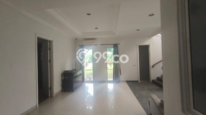 Disewakan Rumah Murah di BSD Green Wich Tangerang Punya 3 Kamar Tidur Disewakan Rumah Murah di BSD Green Wich Tangerang Punya 3 Kamar Tidur