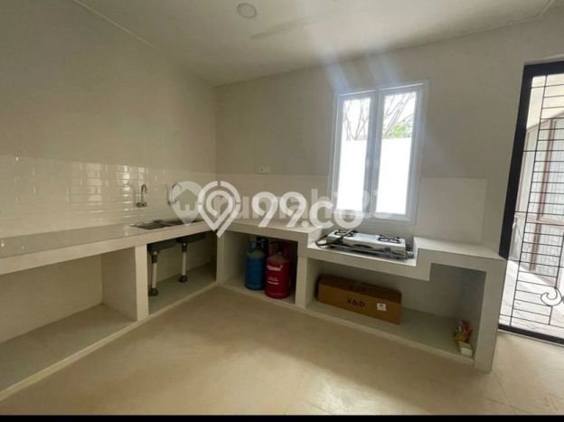 Jual Rumah Luas Elegan Dengan View Cantik di BSD City, Tangerang Jual Rumah Luas Elegan Dengan View Cantik di BSD City, Tangerang