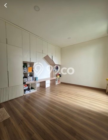Rumah Nyaman 4 KT LB 242m2 Kondisi Bagus di BSD Rumah Nyaman 4 KT LB 242m2 Kondisi Bagus di BSD