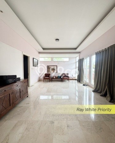 Rumah Luxury Modern Tanpa Renovasi di Bintaro Tangerang Selatan Rumah Luxury Modern Tanpa Renovasi di Bintaro Tangerang Selatan