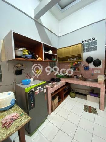 Kost Dijual Lokasi Sukasari, Bandung, 0 KT, 10 KM, 150m2 Kost Dijual Lokasi Sukasari, Bandung, 0 KT, 10 KM, 150m2