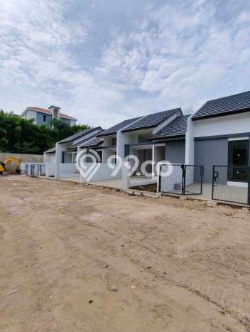 Jual Rumah Strategis Bagus Punya 2 KT di Antapani Bandung - Jual Rumah Strategis Bagus Punya 2 KT di Antapani Bandung -