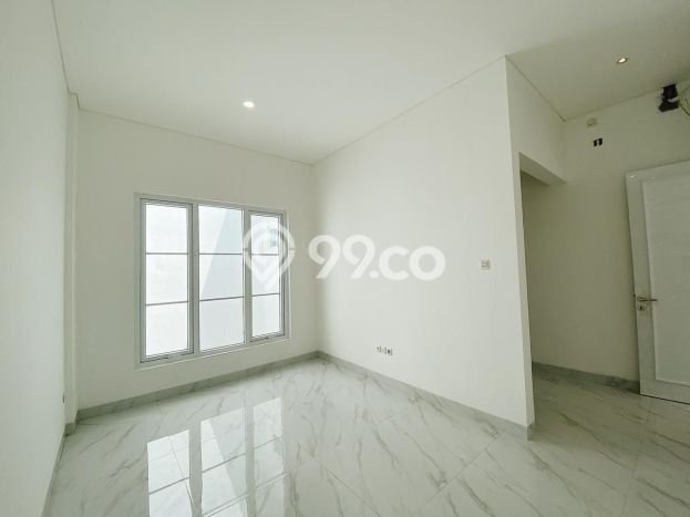 Rumah Luxury Modern Siap Huni di Bintaro Jakarta Selatan Rumah Luxury Modern Siap Huni di Bintaro Jakarta Selatan