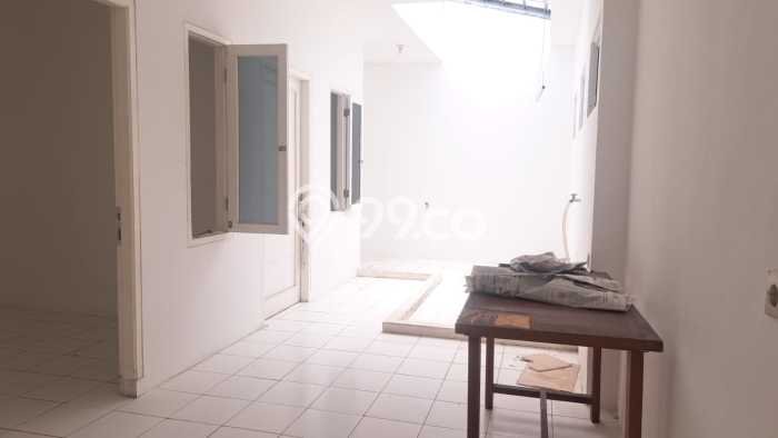Dijual Rumah Luas Megah Dengan View Cantik di Bintaro, Tangerang Selatan Dijual Rumah Luas Megah Dengan View Cantik di Bintaro, Tangerang Selatan