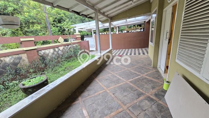 Rumah Luxury Modern Siap Huni di Bintaro Tangerang Selatan Rumah Luxury Modern Siap Huni di Bintaro Tangerang Selatan
