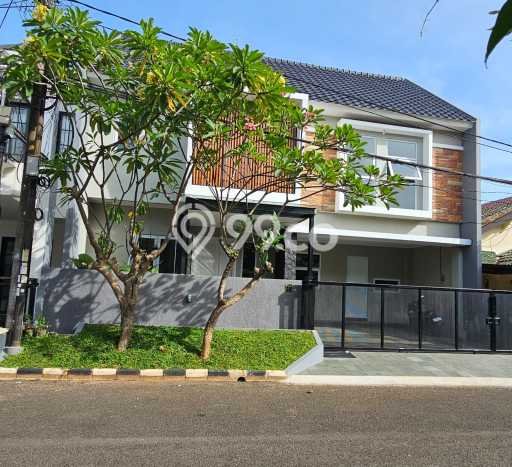 Rumah Mewah LB 200m2 Siap Huni Desain Elegan di Bintaro, Tangerang Selatan Rumah Mewah LB 200m2 Siap Huni Desain Elegan di Bintaro, Tangerang Selatan