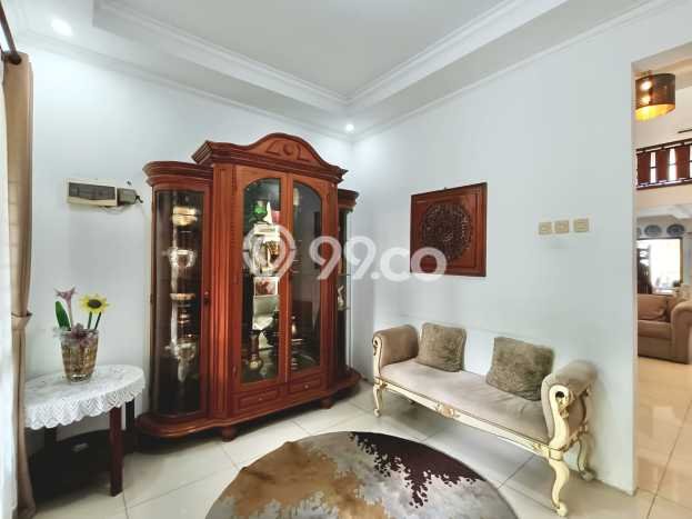 Rumah Luxury Modern Tanpa Renovasi di Bintaro Tangerang Selatan Rumah Luxury Modern Tanpa Renovasi di Bintaro Tangerang Selatan