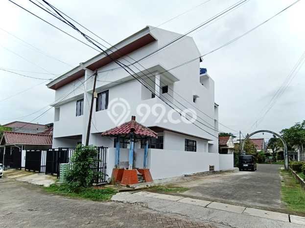 Jual Rumah Minimalis Bagus Punya 4 KT di Serpong Tangerang Selatan SHM Jual Rumah Minimalis Bagus Punya 4 KT di Serpong Tangerang Selatan SHM