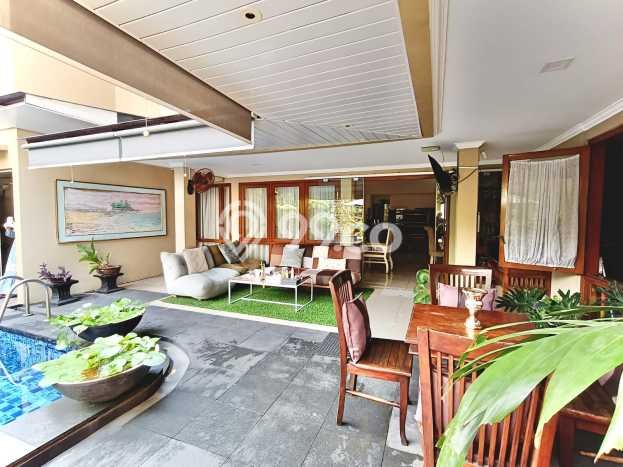 Rumah Luxury Modern Tanpa Renovasi di Bintaro Tangerang Selatan Rumah Luxury Modern Tanpa Renovasi di Bintaro Tangerang Selatan
