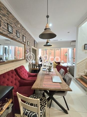 Dijual Rumah Luas Elegan Dengan View Eksklusif di Bintaro, Tangerang Selatan Dijual Rumah Luas Elegan Dengan View Eksklusif di Bintaro, Tangerang Selatan