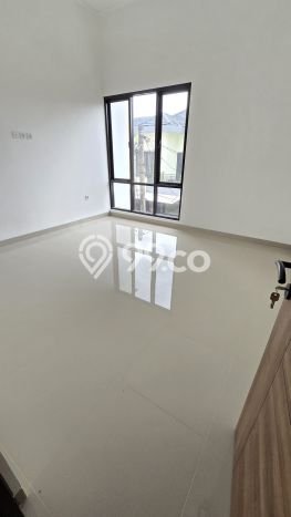 For Sale Hunian Rumah Terawat 3 KT di BSD, Tangerang For Sale Hunian Rumah Terawat 3 KT di BSD, Tangerang