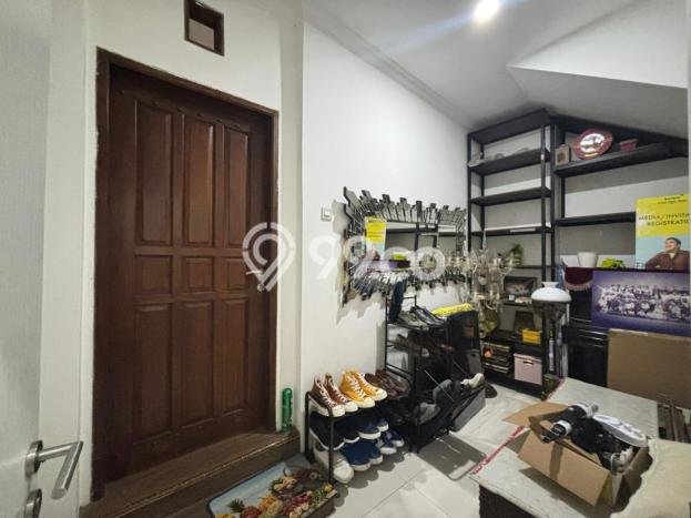 Jual Rumah Luas Megah Dengan View Eksklusif di Bintaro, Tangerang Selatan Jual Rumah Luas Megah Dengan View Eksklusif di Bintaro, Tangerang Selatan