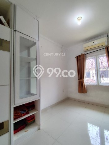 Rumah Modern Cantik 3 KT Bisa Langsung Pindah di Kelapa Gading Rumah Modern Cantik 3 KT Bisa Langsung Pindah di Kelapa Gading