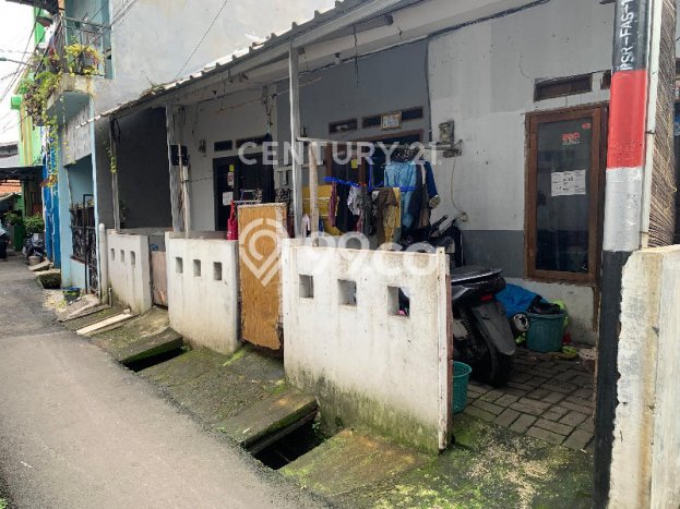 Jual Rumah Strategis Bagus Punya 3 KT di Ciracas Jakarta Timur SHM Jual Rumah Strategis Bagus Punya 3 KT di Ciracas Jakarta Timur SHM