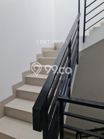 Dijual Rumah Luas Megah Dengan View Cantik di Sunter, Jakarta Utara Dijual Rumah Luas Megah Dengan View Cantik di Sunter, Jakarta Utara