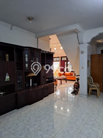 For Sale! Premium House LT 200m2 Desain Elegan di Pondok Bambu For Sale! Premium House LT 200m2 Desain Elegan di Pondok Bambu