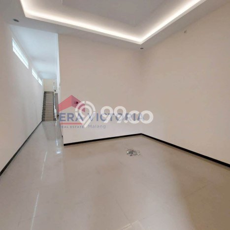 Unit Kost Dijual di Lowokwaru dengan 7 Kamar Tidur & Luas Bangunan 150m2 Unit Kost Dijual di Lowokwaru dengan 7 Kamar Tidur & Luas Bangunan 150m2