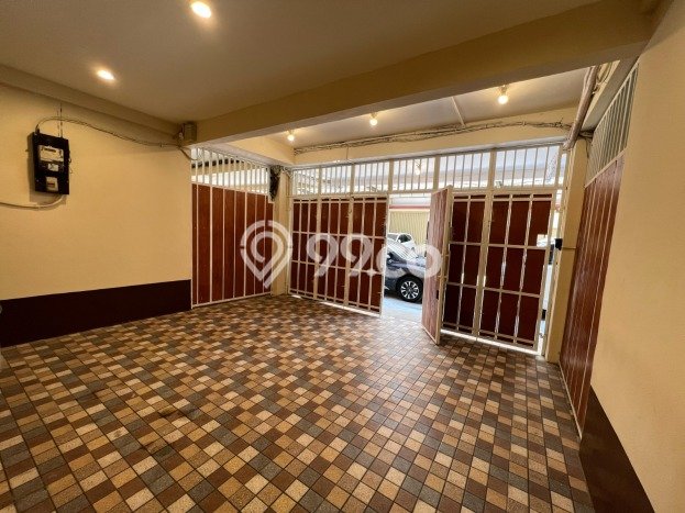 Rumah Mewah Dijual LT 95m2 di Tangerang, Tangerang Rumah Mewah Dijual LT 95m2 di Tangerang, Tangerang
